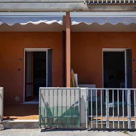 Residence Casabianca Порто Сан Джорджио Екстериор снимка