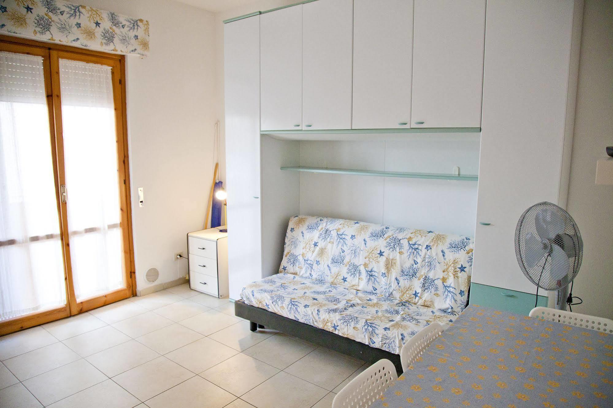 Residence Casabianca Порто Сан Джорджио Екстериор снимка