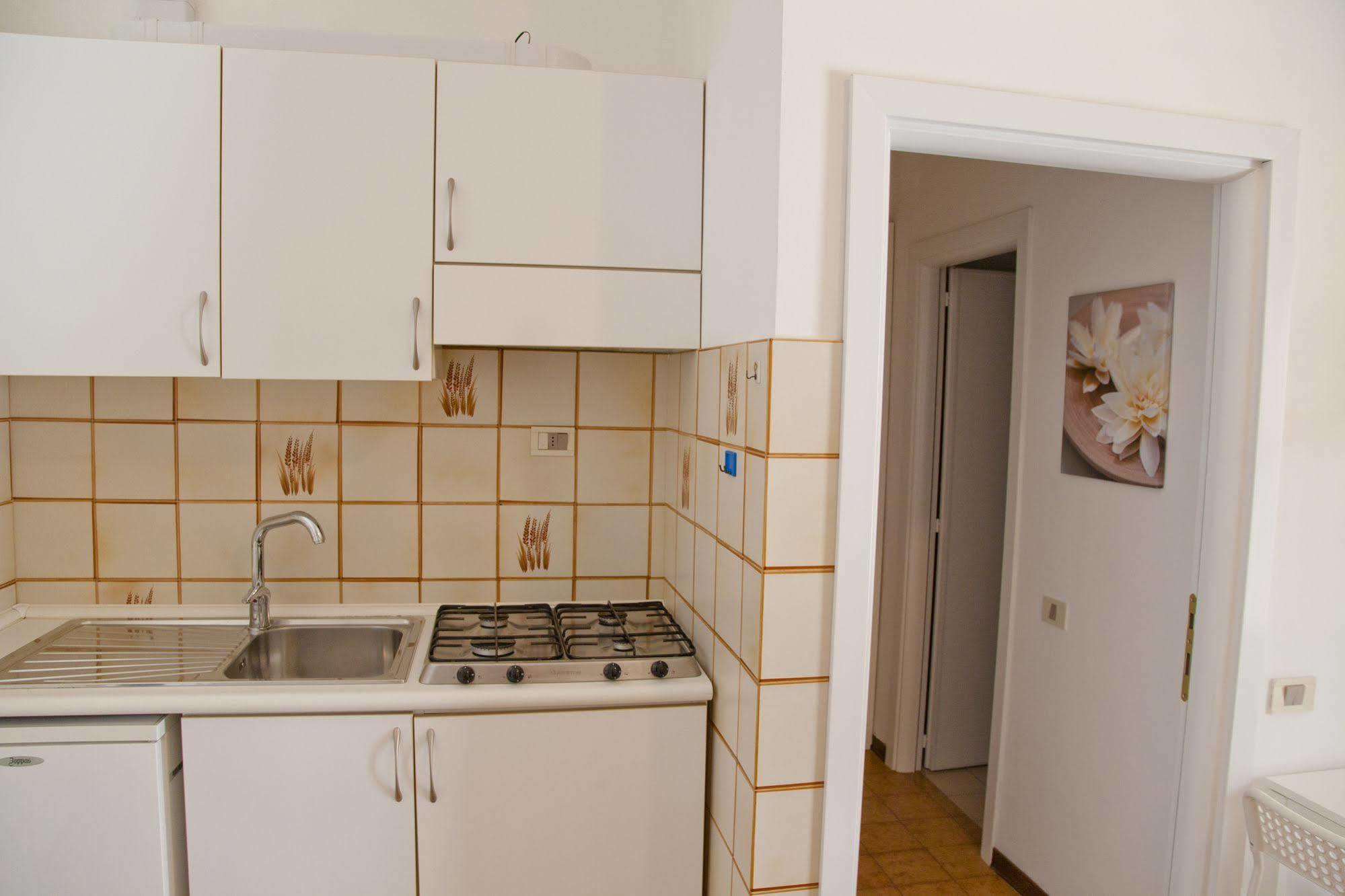 Residence Casabianca Порто Сан Джорджио Екстериор снимка